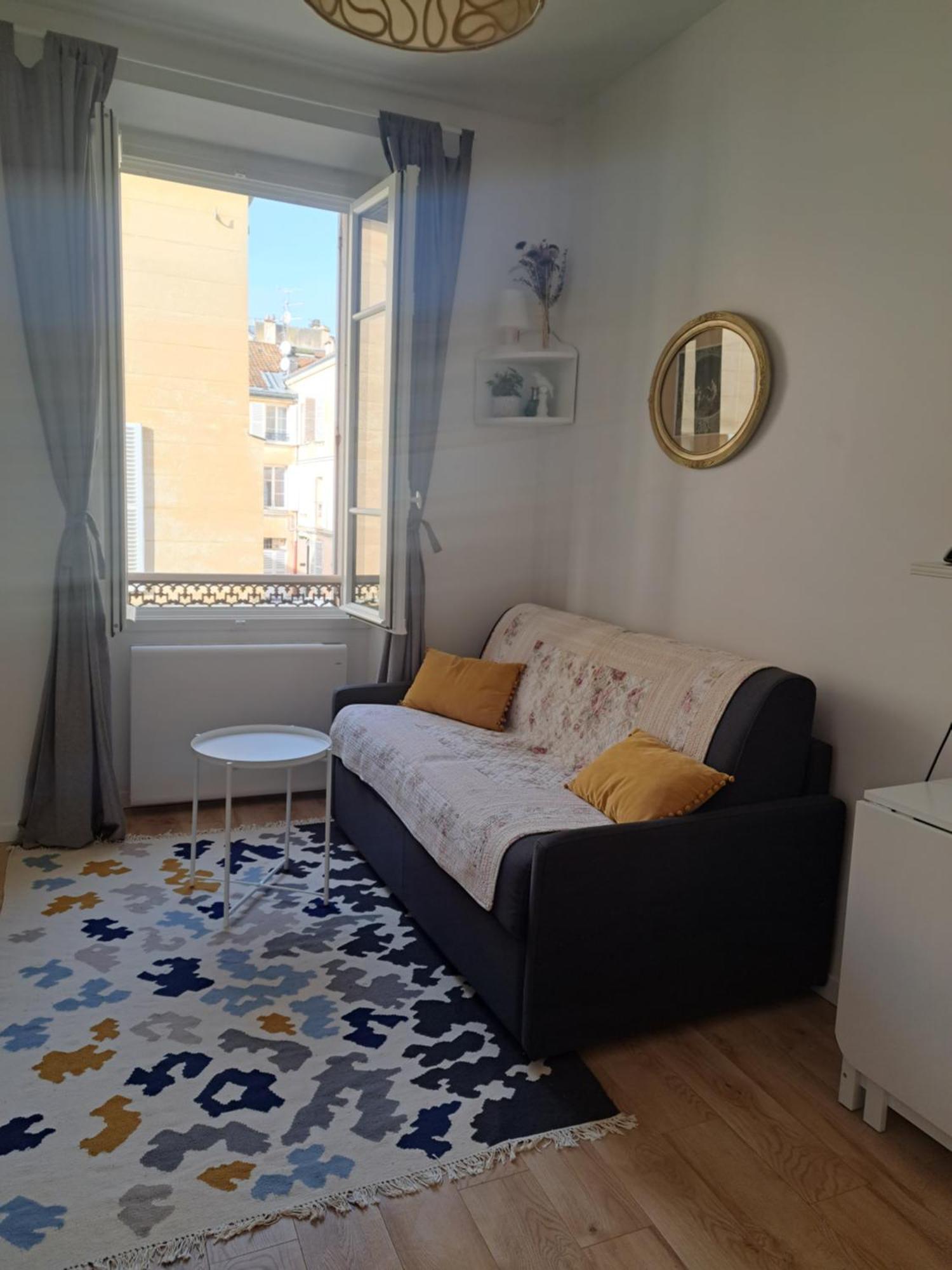 Agreable 2 Pieces - Rue Du Vieux Versailles Extérieur photo